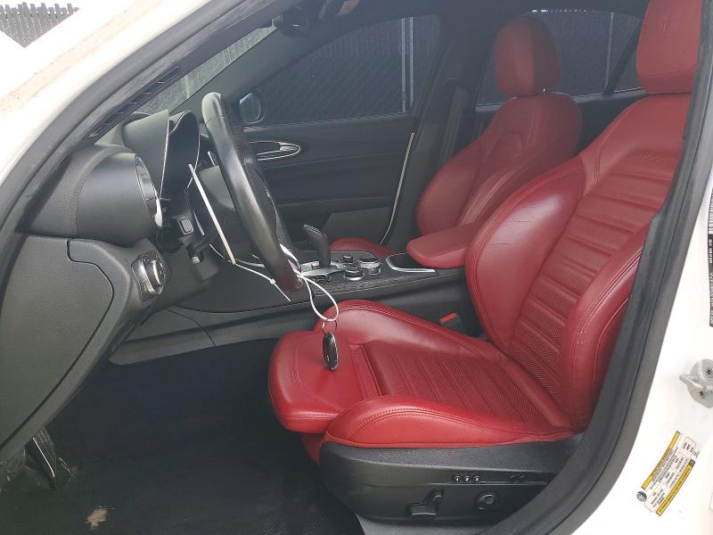 2022 Alfa romeo Giulia VIN ZARFANAN4N7660481 COPART salvage auction — MINOR DENT/SCRATCHES, Fl - Cert Of Title-Flood & Rebuilt, sold $12,100 on 2026-10-01 (photo 7)