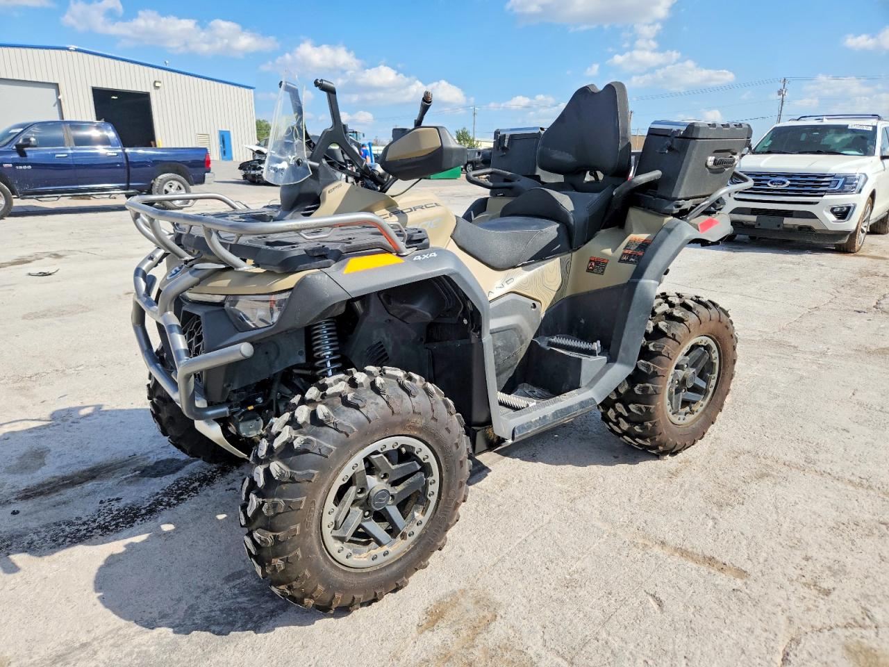 2026 cfmoto cforce VIN LCEFV1Z22TT000106 COPART salvage auction — Side, Ct - Clean Title, sold $7,700 on 2026-09-24 (photo 2)