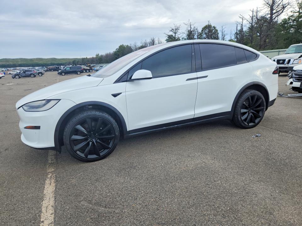 2023 Tesla Model x VIN 7SAXCDE55PF371154 COPART salvage auction — MINOR DENT/SCRATCHES, SD - CERT OF TITLE-SALVAGE, sold $10,700 on 2026-10-01 (photo 1)