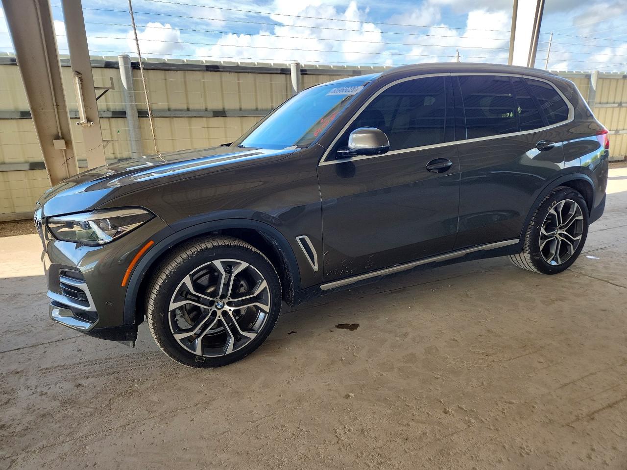 2022 BMW X5 VIN 5UXCR4C07N9K03748 — COPART salvage auction photo