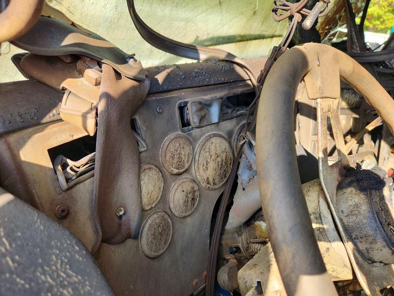 2014 Western star/auto car VIN 5KJJAVDV1EPFH9925 COPART salvage auction — Burn Interior, MS - CERT OF TITLE-SALVAGED, sold $1,650 on 2026-09-18 (photo 9)