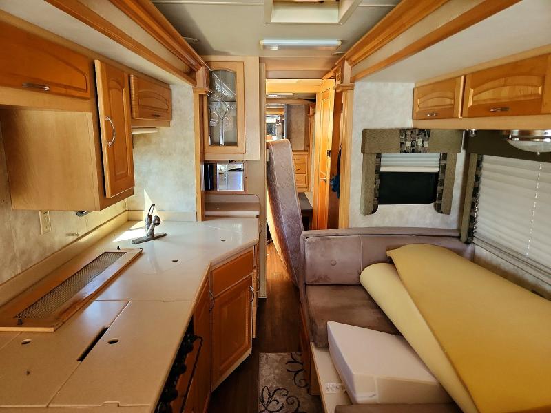 2006 Foresriver VIN 4UZAB2DJ36CW37027 COPART salvage auction — WATER/FLOOD, KY - CERT OF TITLE-SALVAGE WATER, sold $2,650 on 2026-09-24 (photo 6)
