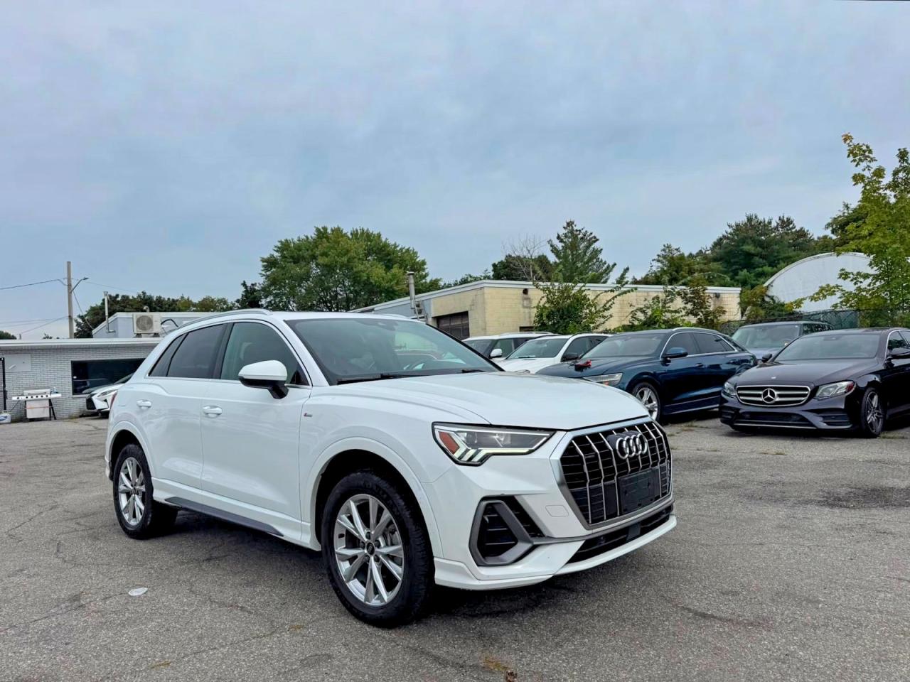 2023 Audi Q3 VIN WA1DECF31P1080946 — COPART salvage auction photo