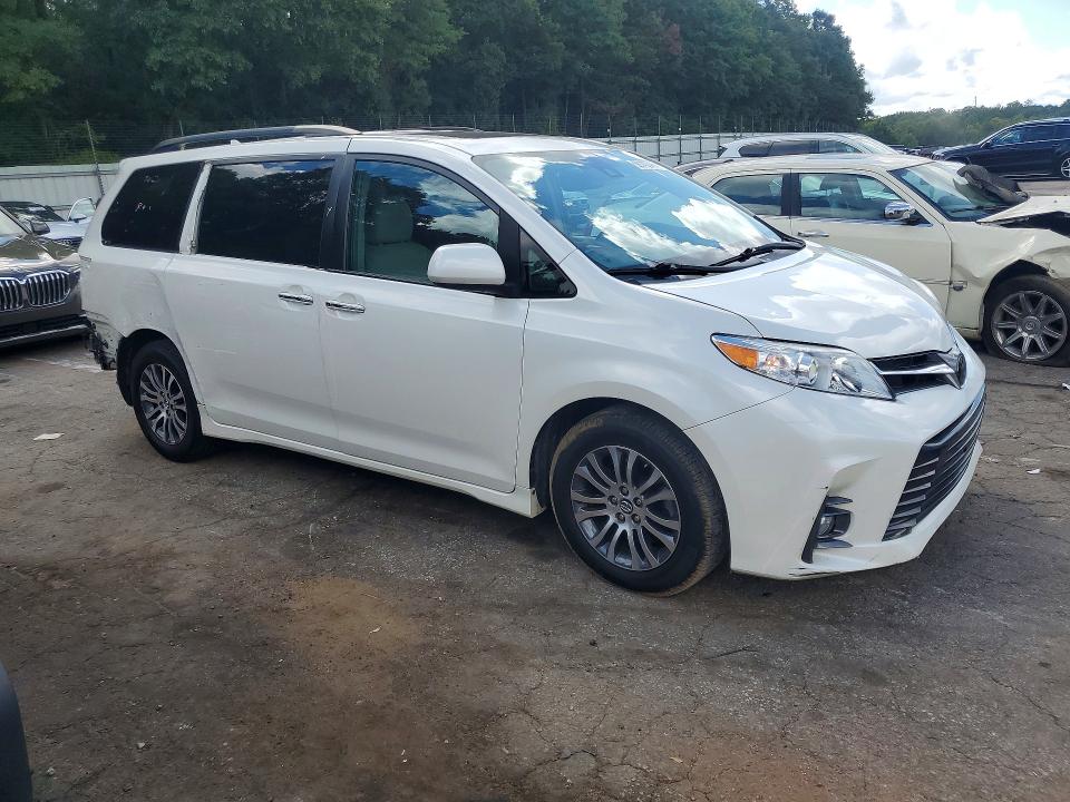 2018 Toyota Sienna VIN 5TDYZ3DC1JS951174 COPART salvage auction — REAR END, Ga - Cert Of Title-Salvage, sold $8,400 on 2026-10-06 (photo 4)