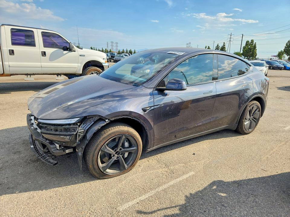 2026 Tesla Model y VIN 7SAYGDEDXTF452869 — COPART salvage auction photo