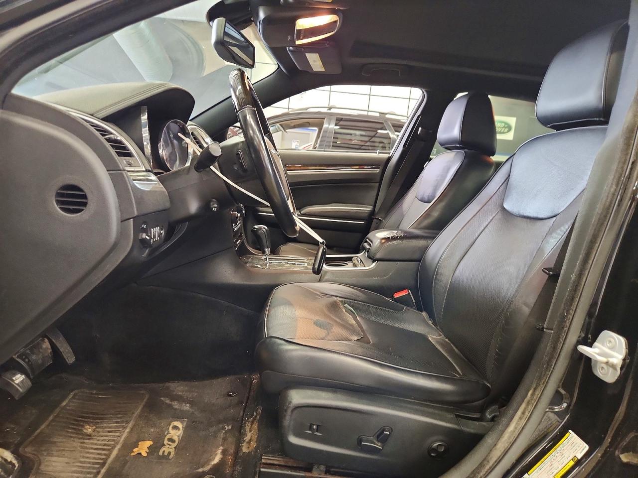 2013 Chrysler 300 VIN 2C3CCAET0DH666309 COPART salvage auction — Minor Dent/Scratches, MA - CERTIFICATE OF TITLE, sold $1,100 on 2026-10-09 (photo 7)