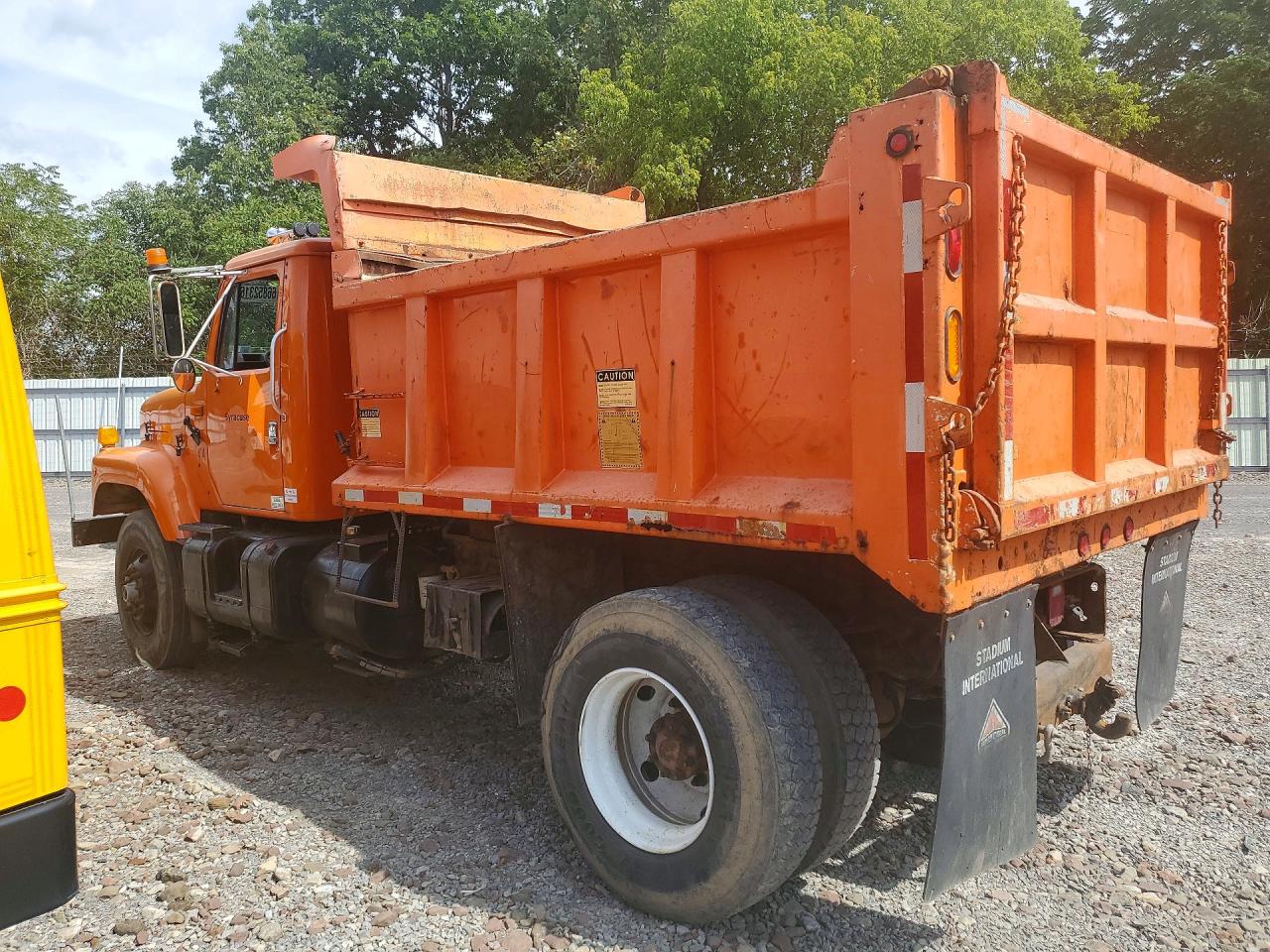 2001 International 2000 VIN 1HTGEAHR11H369528 COPART salvage auction — Minor Dent/Scratches, NY - CERTIFICATE OF TITLE (P), sold $12,500 on 2026-09-18 (photo 2)