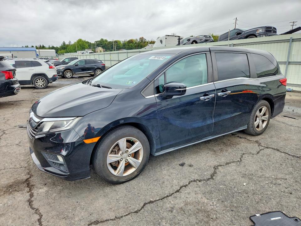 2018 Honda Odyssey VIN 5FNRL6H5XJB033334 — COPART salvage auction photo
