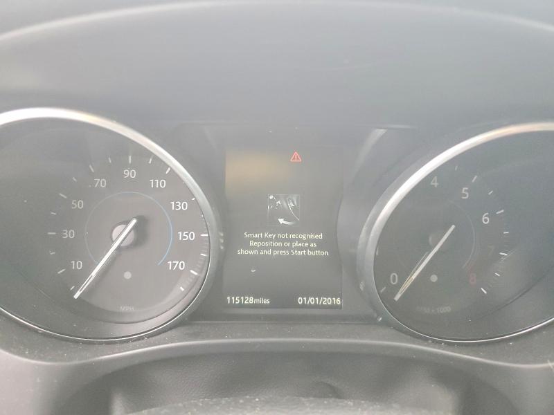 2018 Jaguar F-pace VIN SADCK2FX8JA272903 COPART salvage auction — MINOR DENT/SCRATCHES, WV - CERTIFICATE OF TITLE, sold $7,900 on 2026-09-18 (photo 9)