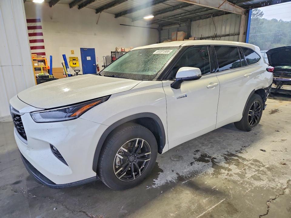 2021 Toyota Highlander hybrid VIN 5TDZARAH2MS504663 — COPART salvage auction photo