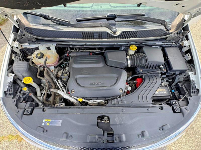 2019 Chrysler Pacifica VIN 2C4RC1BG9KR554080 COPART salvage auction — NORMAL WEAR, VA - CERTIFICATE OF TITLE (P), sold $3,850 on 2026-10-07 (photo 7)