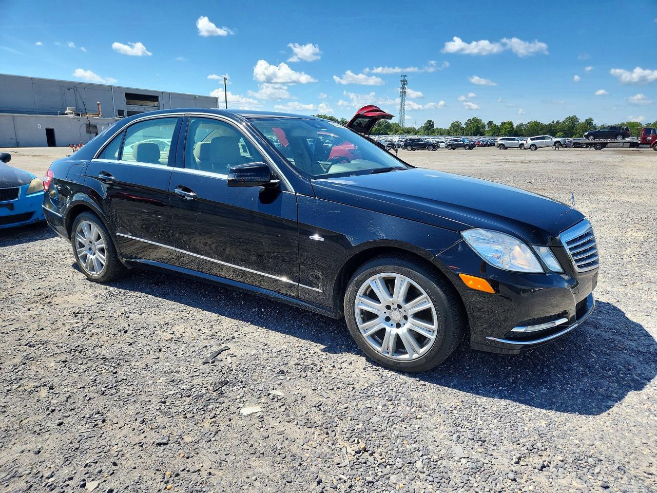 2012 Mercedes-benz E-klasse VIN WDDHF5KB9CA593195 COPART salvage auction — Minor Dent/Scratches, VA - CERTIFICATE OF TITLE, sold $1,650 on 2026-09-18 (photo 4)