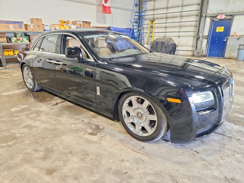 2010 Rolls-royce Ghost VIN SCA664S52AUX48582 COPART salvage auction — WATER/FLOOD, ON - PERMIT IRREPAIRABLE (P), sold $30,250 on 2026-09-08 (photo 4)