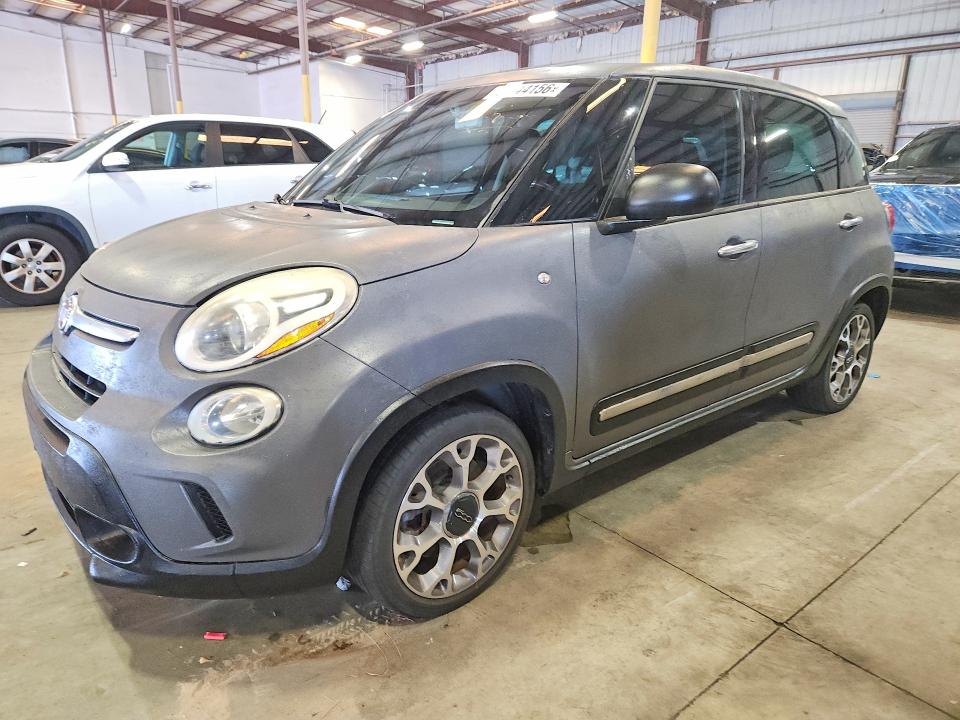 2014 Fiat 500l VIN ZFBCFADH5EZ017657 COPART salvage auction — MINOR DENT/SCRATCHES, Fl - Certificate Of Title, sold $900 on 2026-09-18 (photo 1)
