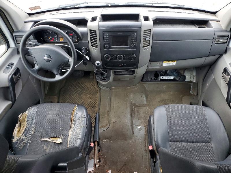 2014 Freightliner Sprinter VIN WDYPF1CC7E5936060 COPART salvage auction — MINOR DENT/SCRATCHES, ME - CERTIFICATE OF TITLE, sold $6,500 on 2026-09-17 (photo 8)