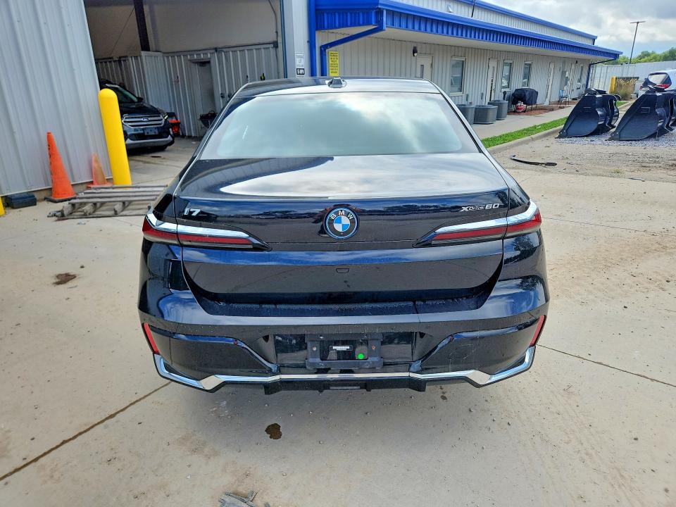2023 BMW I7 VIN WBY53EJ05PCN06696 COPART salvage auction — NORMAL WEAR, OH - CERTIFICATE OF TITLE, sold $41,000 on 2026-09-23 (photo 6)