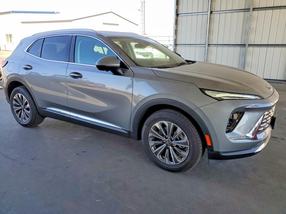 2026 Buick Envision VIN LRBFZMR40TD015378 COPART salvage auction — FRONT END, CA, sold $12,200 on 2026-10-01 (photo 4)