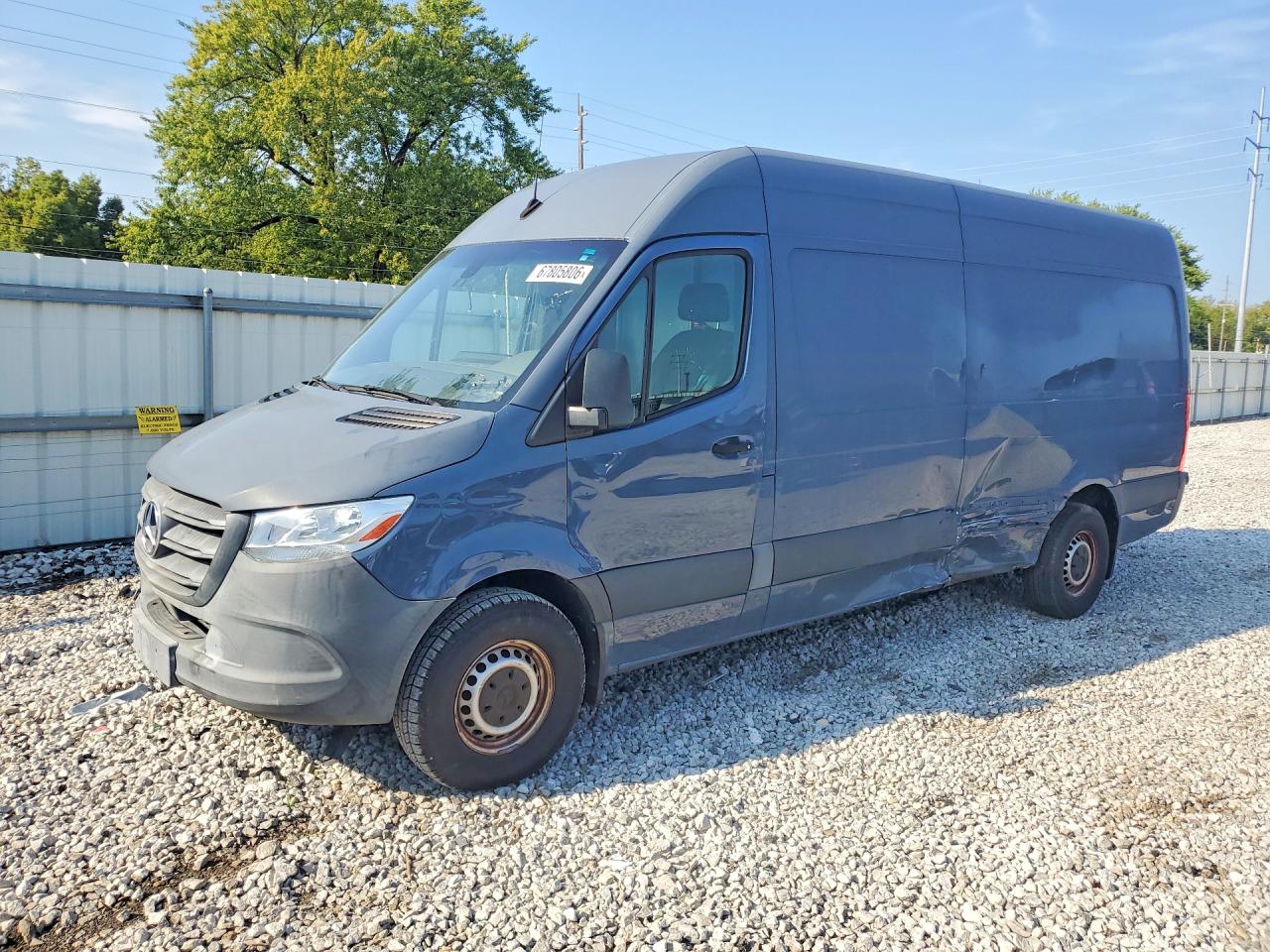 2019 Mercedes-Benz Sprinter VIN WD4PF1CD3KP122417 — COPART salvage auction photo