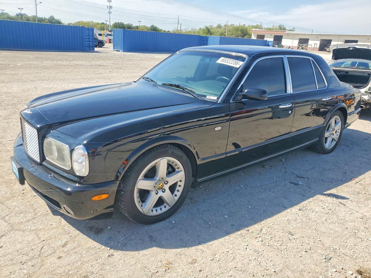 2003 Bentley Arnage VIN SCBLF34F83CX09521 — COPART salvage auction photo