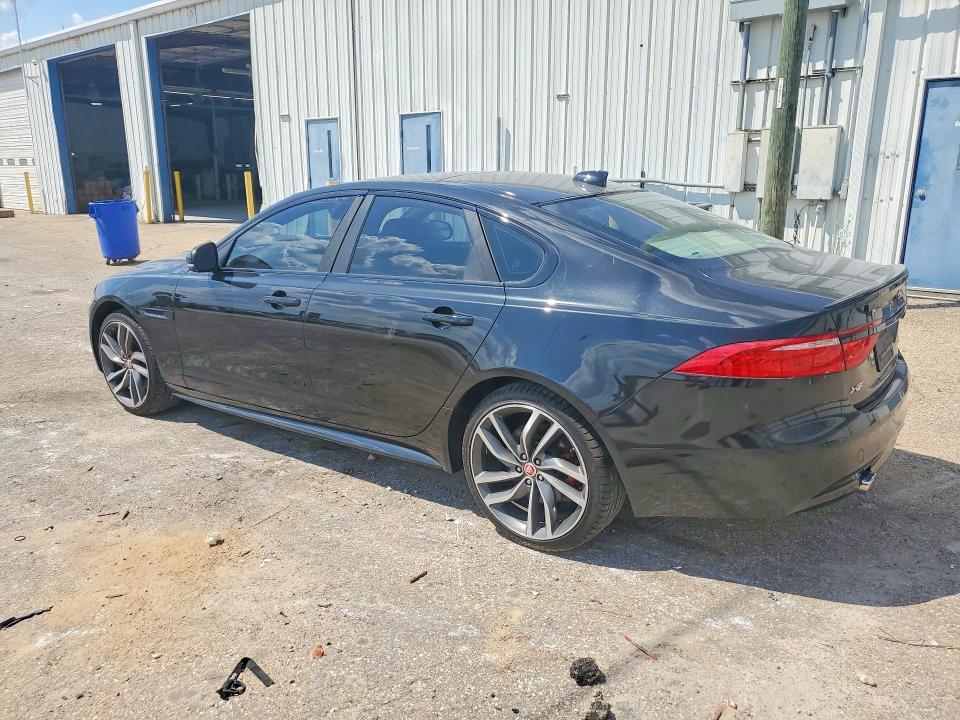2017 Jaguar Xf VIN SAJBG4BV8HCY43105 COPART salvage auction — NORMAL WEAR, MT - CERTIFICATE OF TITLE, sold $1,650 on 2026-10-15 (photo 2)