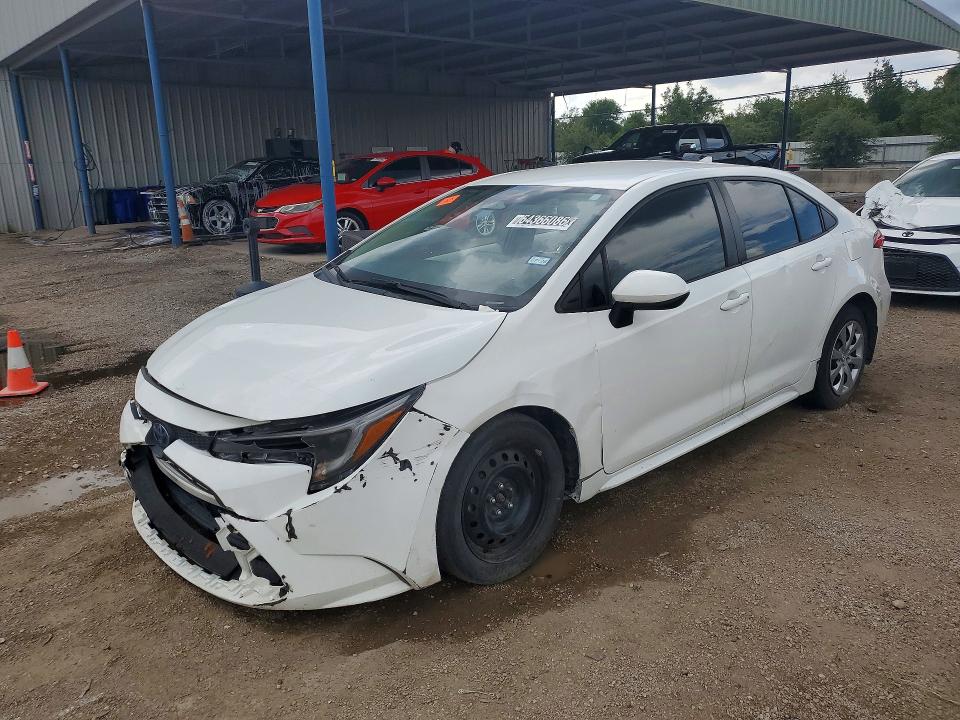 2024 Toyota Corolla VIN JTDBCMFE0R3063394 — COPART salvage auction photo