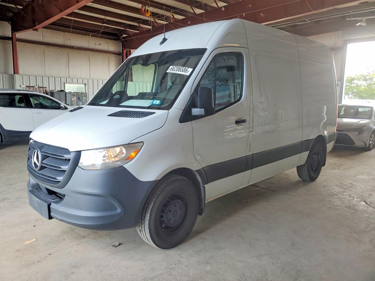 2025 Mercedes-Benz Sprinter VIN W1Y4KBHY5SP759976 — COPART salvage auction photo