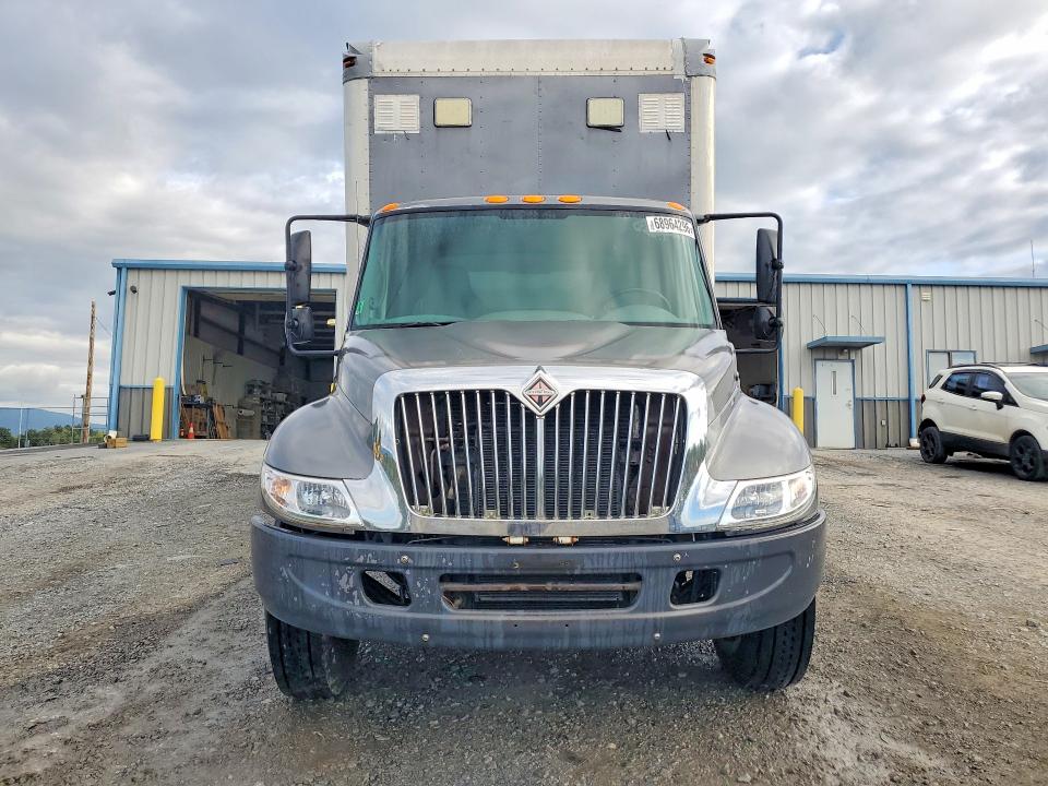 2003 International 4000 series VIN 1HTMMAAM83H575114 COPART salvage auction — MECHANICAL, MD - CERTIFICATE OF TITLE, sold $2,000 on 2026-10-01 (photo 5)