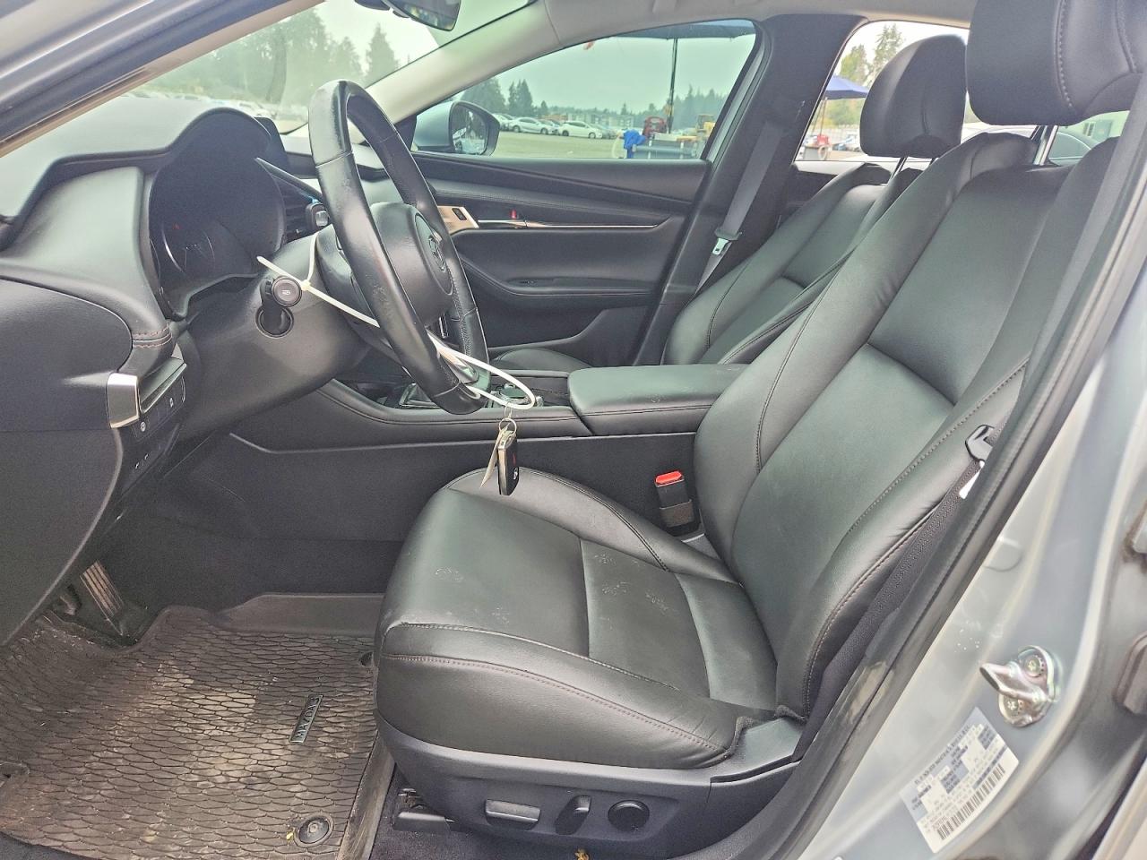 2020 Mazda 3 VIN 3MZBPBDM8LM131379 COPART salvage auction — Rear End, Bs - Salvage Title, sold $7,100 on 2026-09-25 (photo 7)