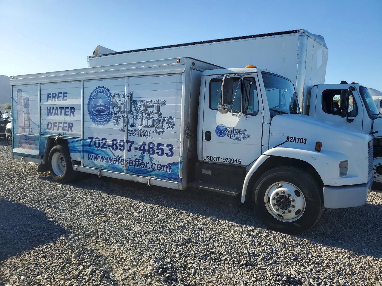 2001 Frht - Freightliner VIN 1FVABPBV41HJ37014 COPART salvage auction — Side, NV - CERTIFICATE OF TITLE, sold $1,350 on 2026-10-07 (photo 4)