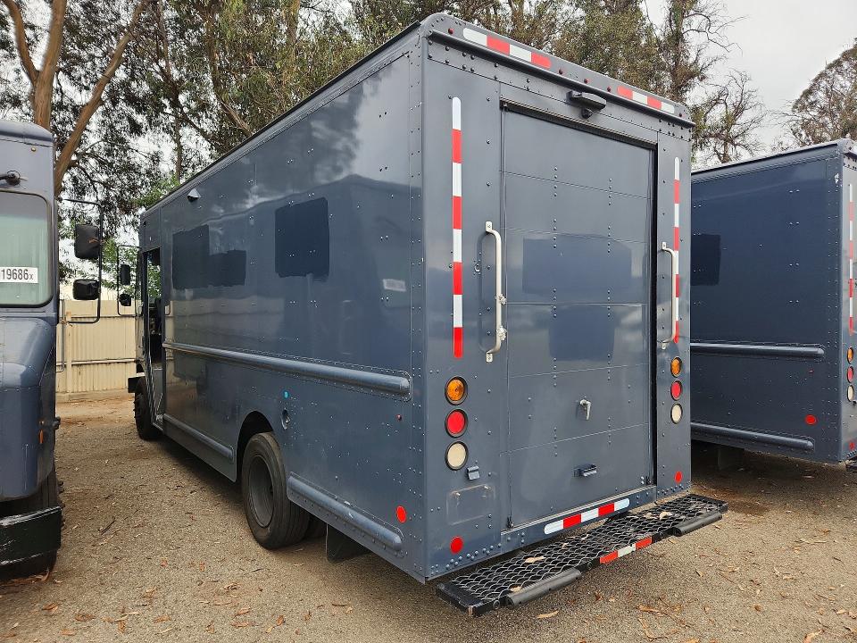 2021 Freightliner Mt45g VIN 4UZAC2GA0MCMM9376 COPART salvage auction — MINOR DENT/SCRATCHES, CA - DIS/DLR/EXP ONLY CLEAN TITLE, sold $11,800 on 2026-09-15 (photo 2)