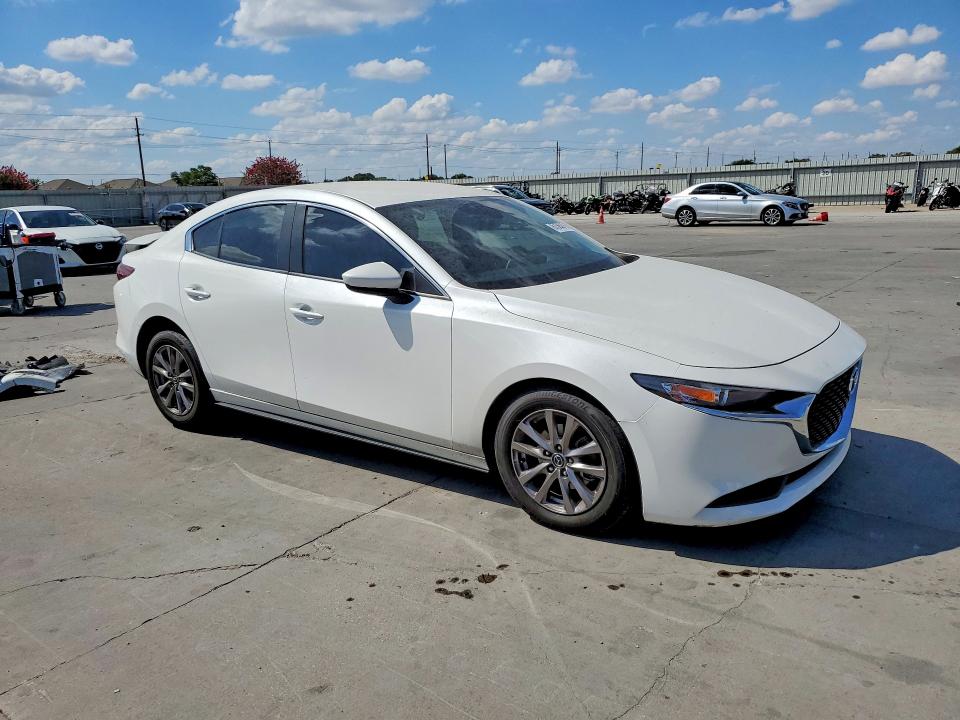 2019 Mazda 3 VIN JM1BPABL0K1109573 COPART salvage auction — REAR END, TX - SALVAGE VEHICLE TITLE (P), sold $2,450 on 2026-10-06 (photo 4)