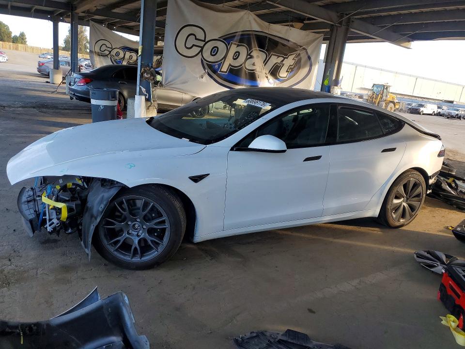 2024 Tesla Model s VIN 5YJSA1E57RF543182 — COPART salvage auction photo