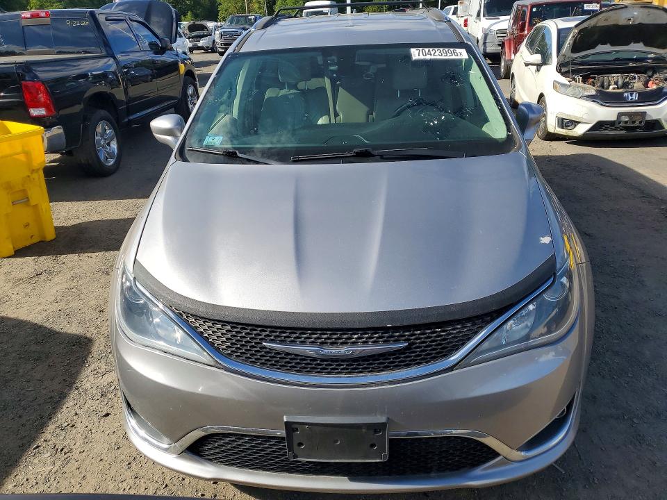 2017 Chrysler Pacifica VIN 2C4RC1EG6HR622324 COPART salvage auction — SIDE, Ma - Certificate Of Title (P), sold $1,250 on 2026-10-08 (photo 5)