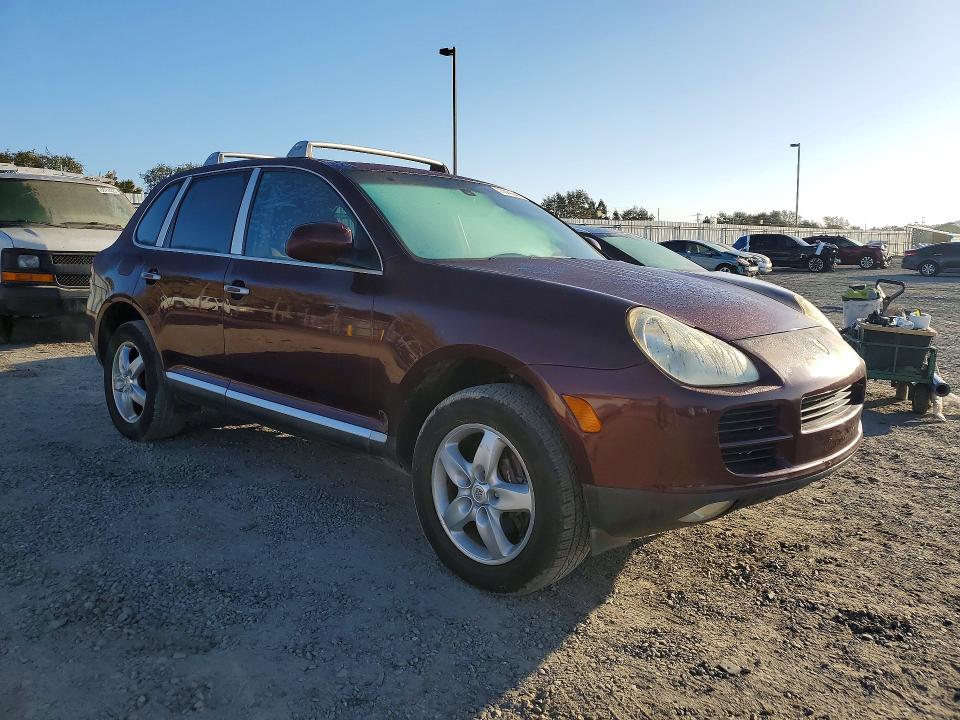 2004 Porsche Cayenne VIN WP1AA29P74LA24053 COPART salvage auction — REAR END, CA - DIS/DLR/EXP ONLY CLEAN TITLE, sold $750 on 2026-10-16 (photo 4)