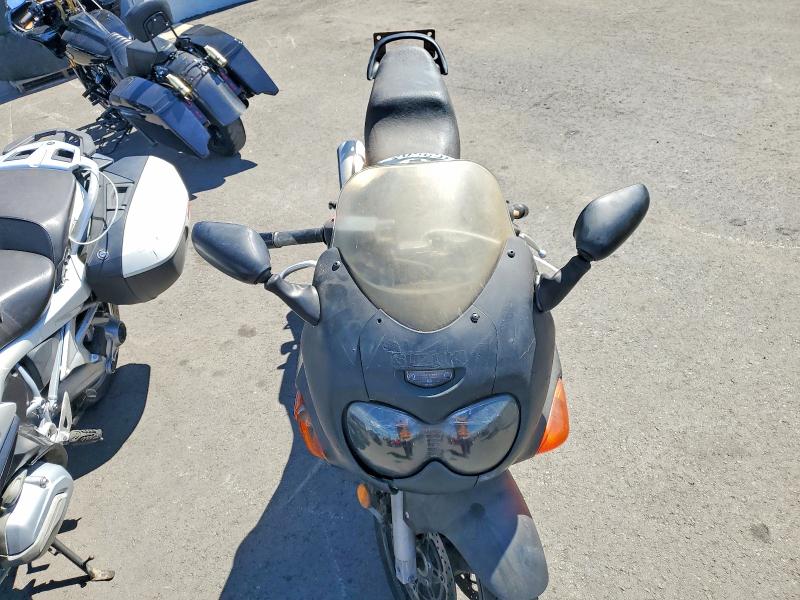 2004 Suzuki Gsx750 VIN JS1GR7GA042100275 COPART salvage auction — MECHANICAL, CA - DIS/DLR/EXP ONLY CLEAN TITLE, sold $225 on 2026-09-24 (photo 5)