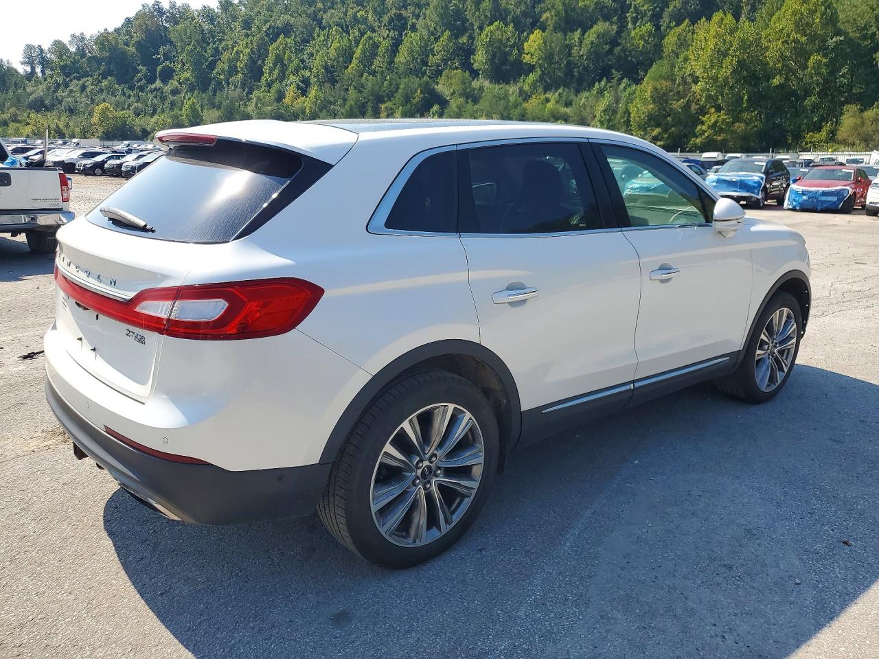 2016 Lincoln Mkx VIN 2LMTJ8LPXGBL49712 COPART salvage auction — Front End, WV - SALVAGE CERTIFICATE, sold $750 on 2026-09-15 (photo 3)