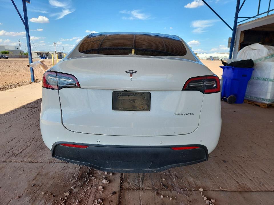 2020 Tesla Model Y VIN 5YJYGDEE4LF037357 COPART salvage auction — FRONT END, Salvage Title, sold $7,300 on 2026-10-06 (photo 6)
