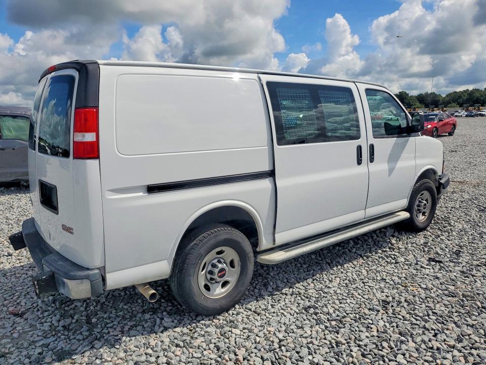 2021 GMC Savana VIN 1GTW7AFP3M1307159 COPART salvage auction — FRONT END, Fl - Cert Of Title Slvg Rebuildable, sold $5,300 on 2026-09-10 (photo 3)