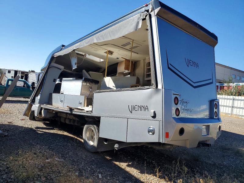 2021 Merz VIN W1X8E33Y0MN150237 COPART salvage auction — ALL OVER, UT - NON-REPAIRABLE CERTIFICATE, sold $500 on 2026-10-01 (photo 3)