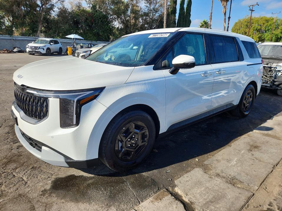 2026 Kia Carnival VIN KNDNB5K37T6616218 — COPART salvage auction photo