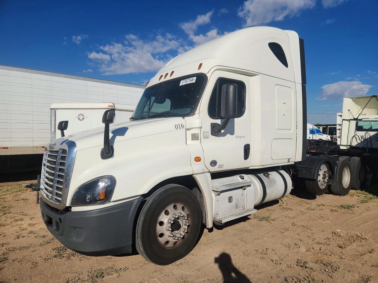 2019 Freightliner Cascadia 125 VIN 1FUNGLDR9KLKF6428 — COPART salvage auction photo