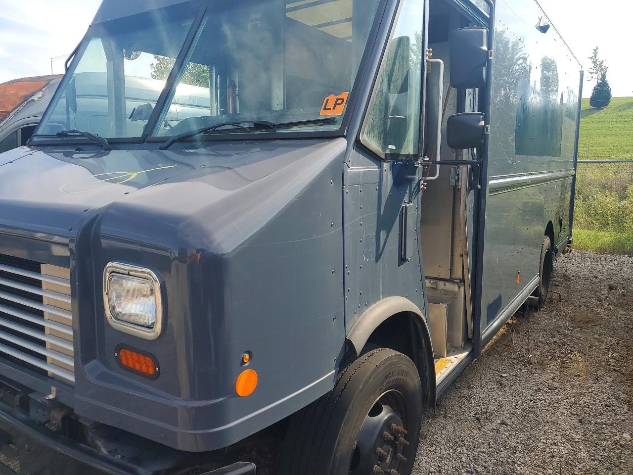 2021 Ford F59 VIN 1F65F5KN3M0A01601 — COPART salvage auction photo