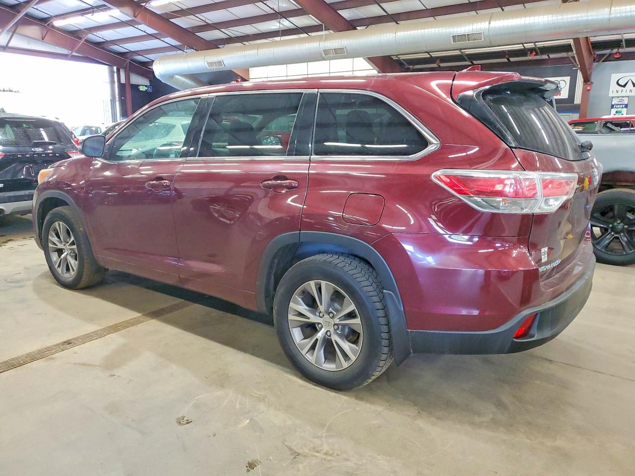 2015 Toyota Highlander VIN 5TDBKRFH8FS194321 COPART salvage auction — Minor Dent/Scratches, NY - CERTIFICATE OF TITLE, sold $7,100 on 2026-10-16 (photo 2)