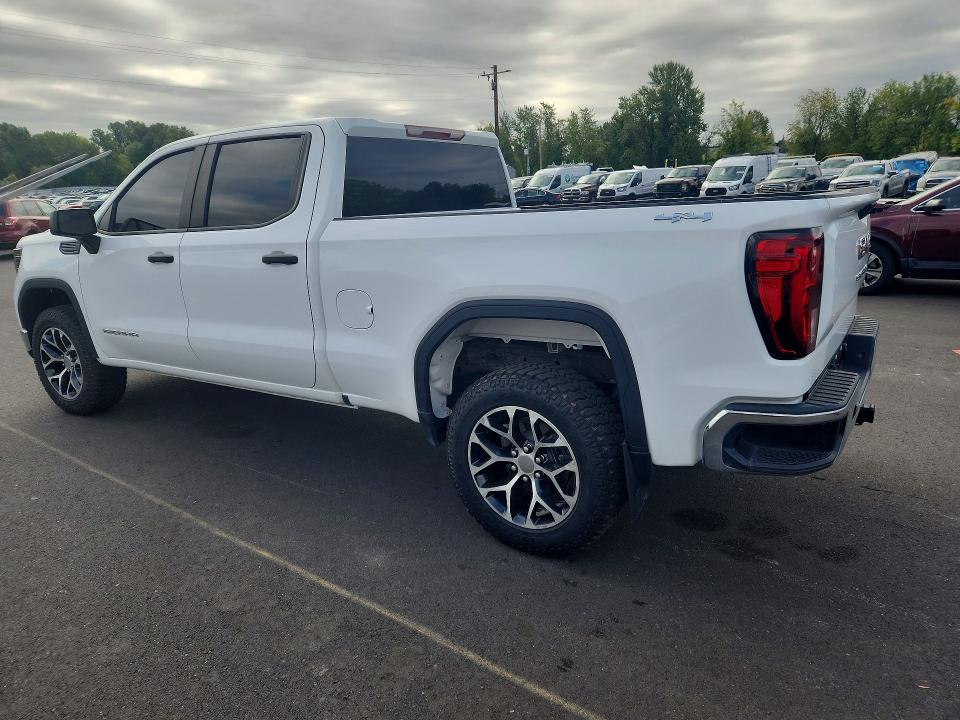 2023 Gmc SIERRA VIN 3GTPUAEK0PG102777 COPART salvage auction — MINOR DENT/SCRATCHES, OR - SALVAGE TITLE CERTIFICATE, sold $7,200 on 2026-10-05 (photo 2)