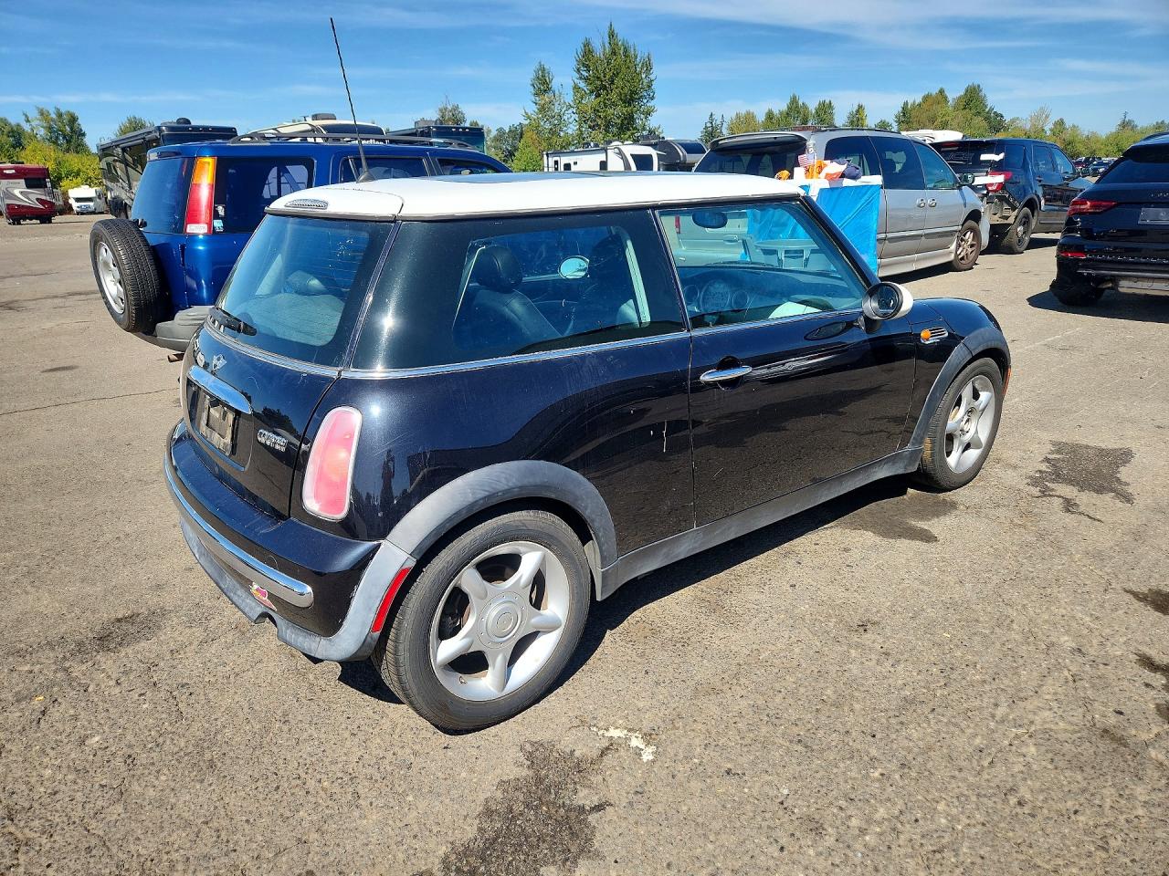 2002 Mini Cooper VIN WMWRC33422TC38206 COPART salvage auction — Mechanical, OR - CERTIFICATE OF TITLE, sold $693 on 2026-09-18 (photo 3)