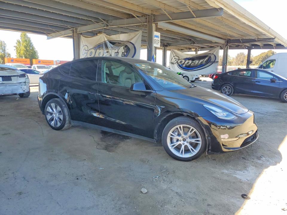 2022 Tesla Model y VIN 7SAYGDEE7NF426113 COPART salvage auction — FRONT END, CA, sold $12,200 on 2026-10-08 (photo 4)