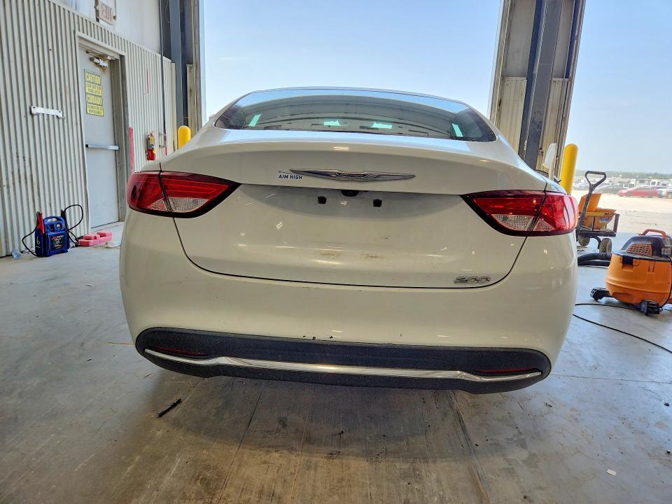 2015 Chrysler 200 VIN 1C3CCCAB2FN735861 COPART salvage auction — SIDE, Salvage Title, sold $500 on 2026-09-08 (photo 6)