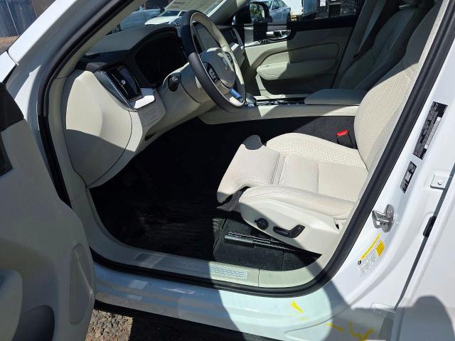 2026 Volvo Xc60 VIN YV4H60RM1T1485946 COPART salvage auction — WATER/FLOOD, NJ - CERT OF TITLE-SALVAGE FLOOD (P), sold $38,750 on 2026-10-02 (photo 7)