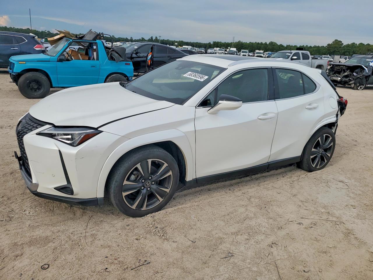 2022 Lexus UX 200 VIN JTHP3JBH3N2049816 — COPART salvage auction photo