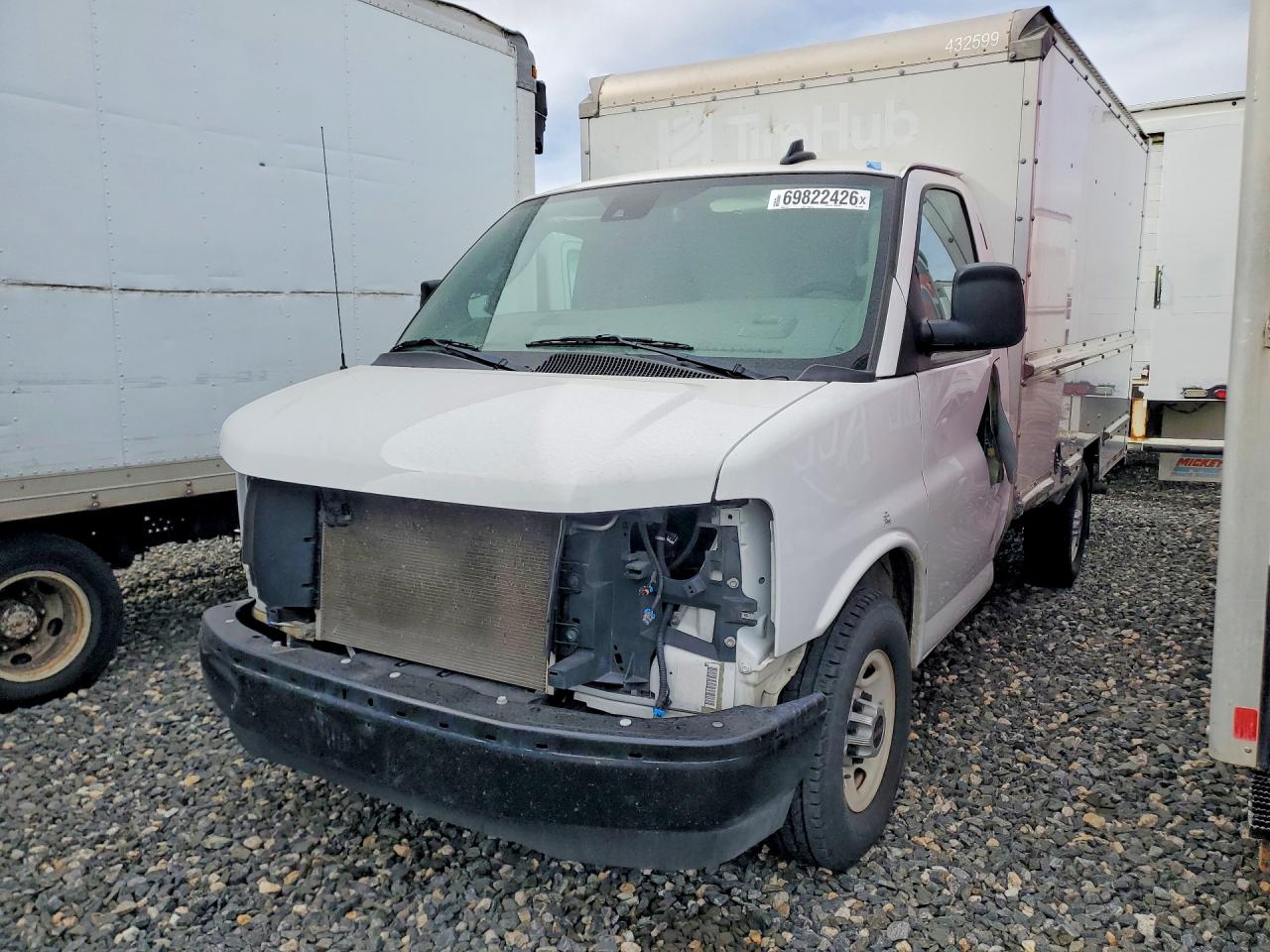 2024 GMC Savana VIN 1GD07RFP7R1215902 — COPART salvage auction photo